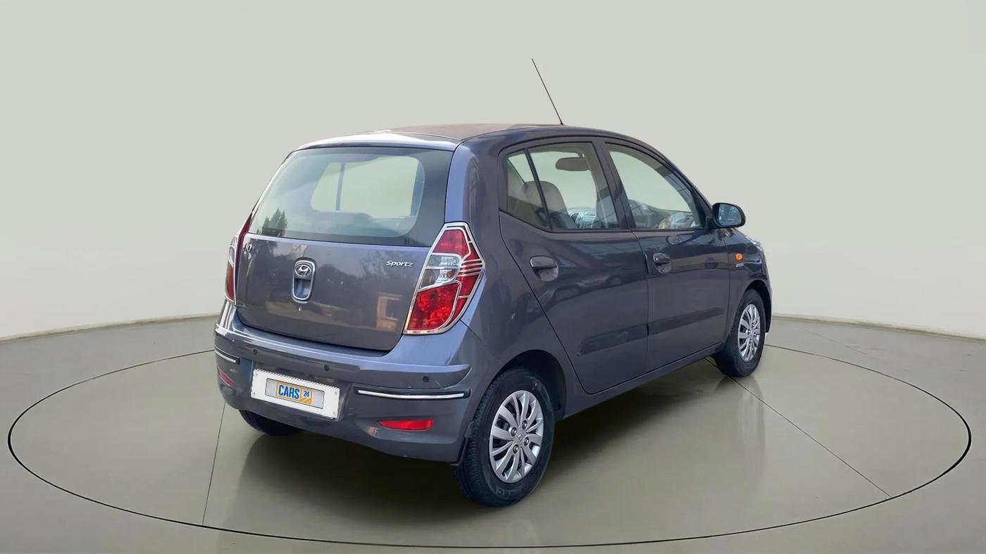 2016 Hyundai i10 SPORTZ 1.1, Petrol, Manual, 9,543 km, Right Back Diagonal