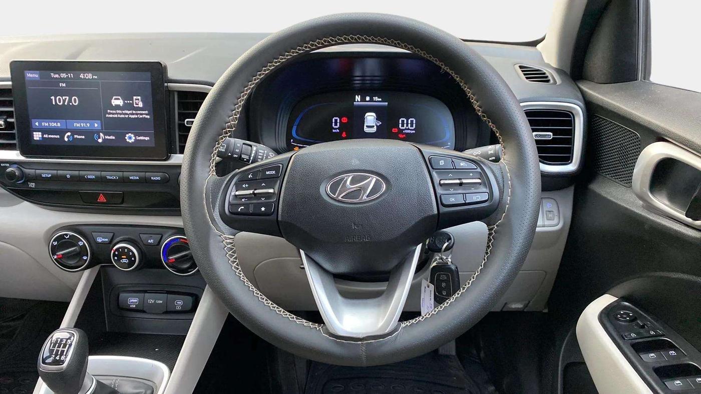 2022 Hyundai VENUE S (O) 1.0 TURBO IMT, Petrol, Manual, 4,634 km, Steering Wheel Close Up