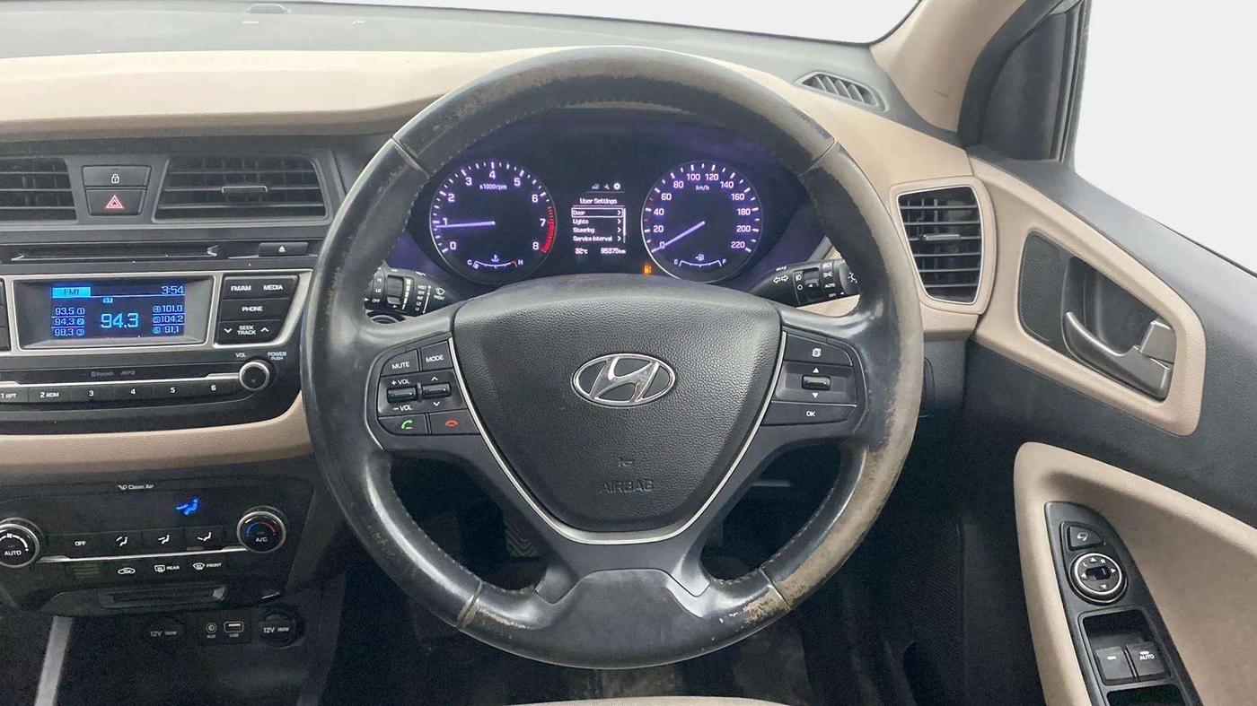 2015 Hyundai Elite i20 ASTA 1.2, Petrol, Manual, 95,377 km, Steering Wheel Close Up
