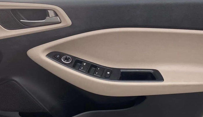 2015 Hyundai Elite i20 ASTA 1.2, Petrol, Manual, 95,377 km, Driver Side Door Panels Control