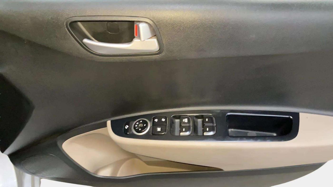 2019 Hyundai Grand i10 SPORTZ 1.2 KAPPA VTVT, Petrol, Manual, 15,394 km, Driver Side Door Panels Control