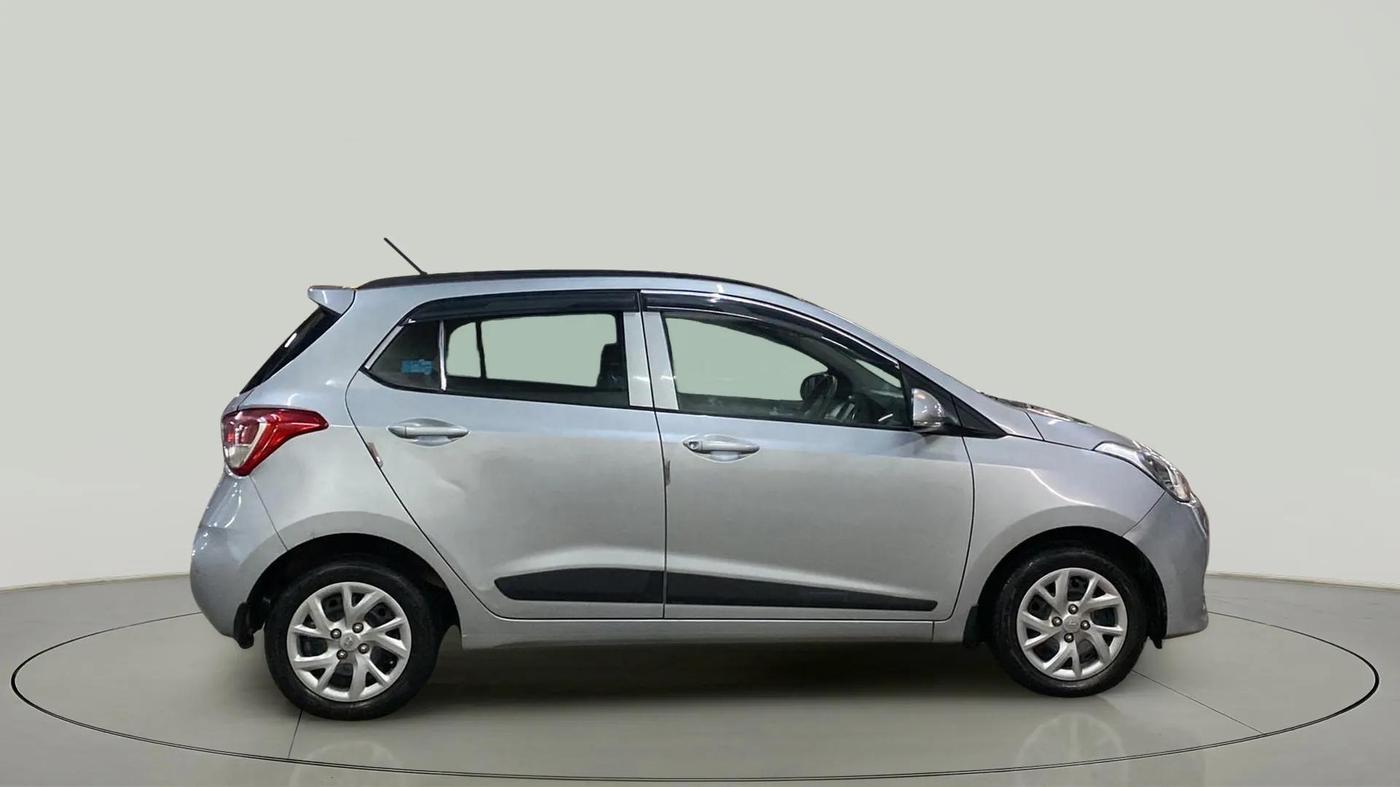 2019 Hyundai Grand i10 SPORTZ 1.2 KAPPA VTVT, Petrol, Manual, 15,394 km, Right Side View