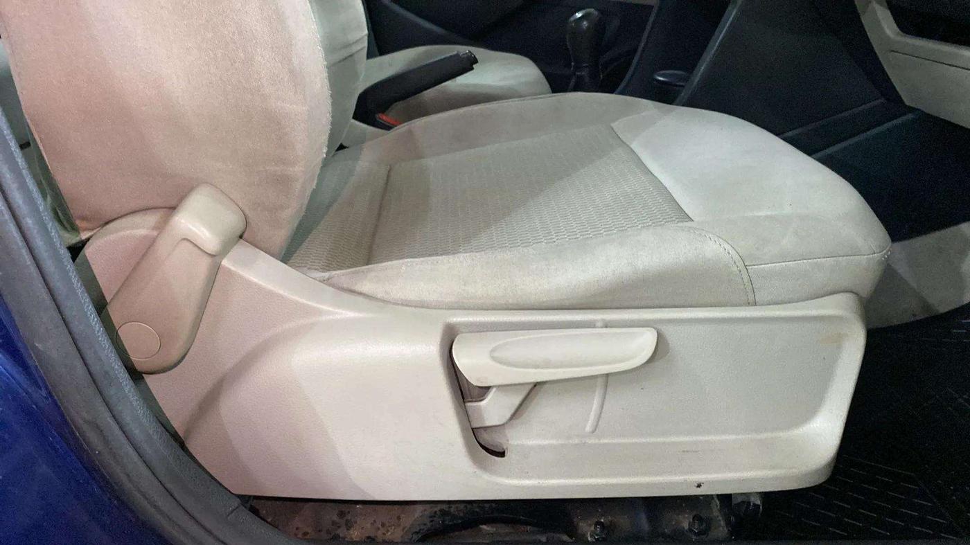 2013 Volkswagen Polo COMFORTLINE 1.2L PETROL, Petrol, Manual, 53,186 km, Driver Side Adjustment Panel
