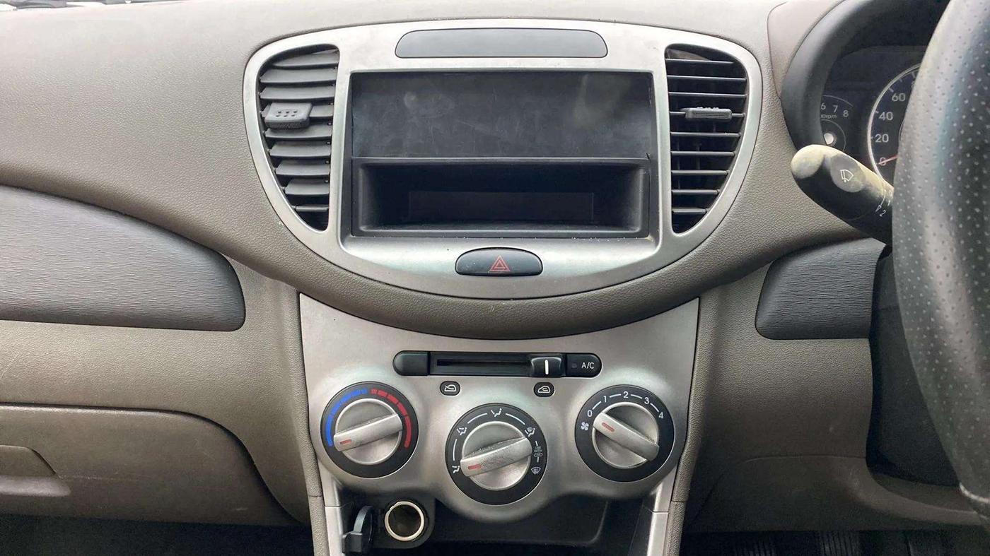 2012 Hyundai i10 ERA 1.1, Petrol, Manual, 22,284 km, Air Conditioner
