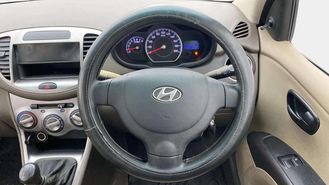 2012 Hyundai i10 ERA 1.1, Petrol, Manual, 22,284 km, Steering Wheel Close Up