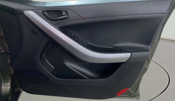 2021 Tata NEXON XM SUNROOF PETROL, Petrol, Manual, 12,422 km, Driver Side Door Panels Control