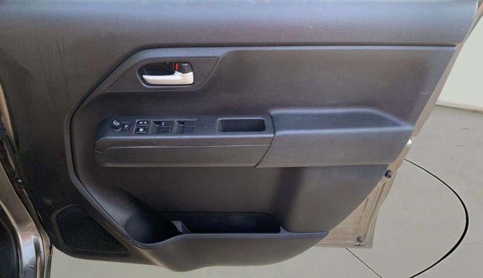 2020 Maruti New Wagon-R ZXI 1.2 AMT, Petrol, Automatic, 8,454 km, Driver Side Door Panels Control