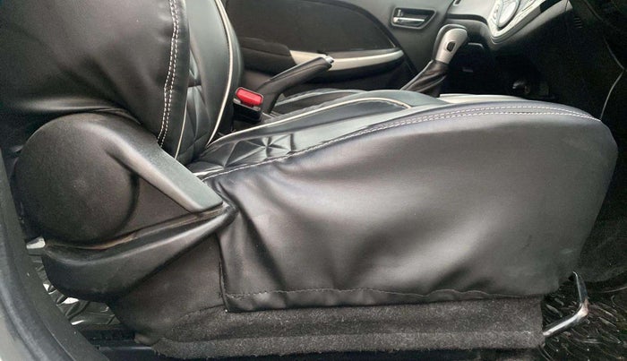2016 Maruti Baleno DELTA CVT PETROL 1.2, Petrol, Automatic, 57,822 km, Driver Side Adjustment Panel