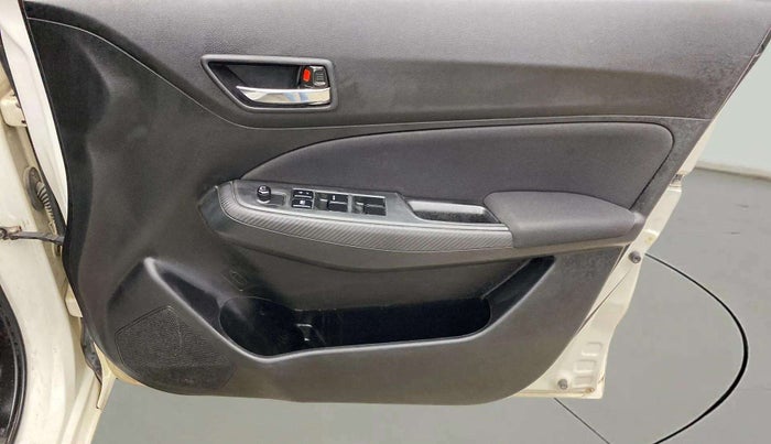 2021 Maruti Swift VXI, CNG, Manual, 43,221 km, Driver Side Door Panels Control