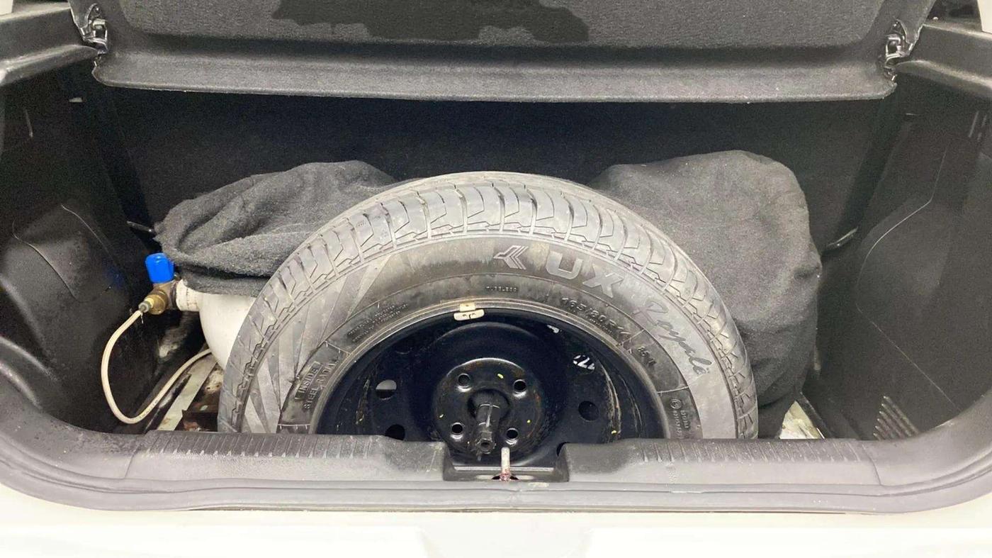 2021 Maruti Swift VXI, CNG, Manual, 43,221 km, Boot Inside