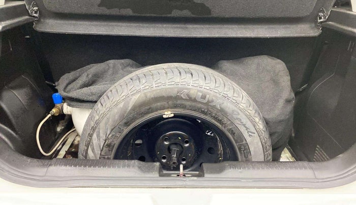 2021 Maruti Swift VXI, CNG, Manual, 43,221 km, Boot Inside