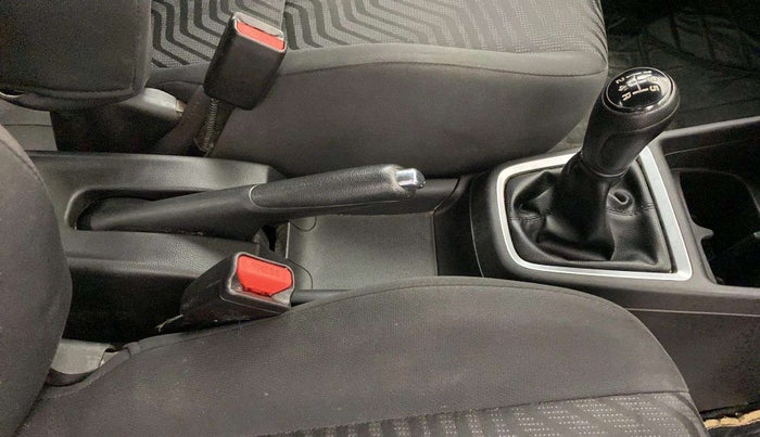 2021 Maruti Swift VXI, CNG, Manual, 43,221 km, Gear Lever