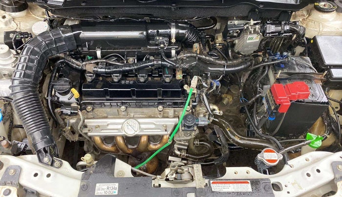 2021 Maruti Swift VXI, CNG, Manual, 43,221 km, Open Bonet