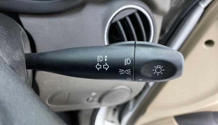 2013 Hyundai i10 SPORTZ 1.2, Petrol, Manual, 94,975 km, Combination switch - Turn Indicator not functional