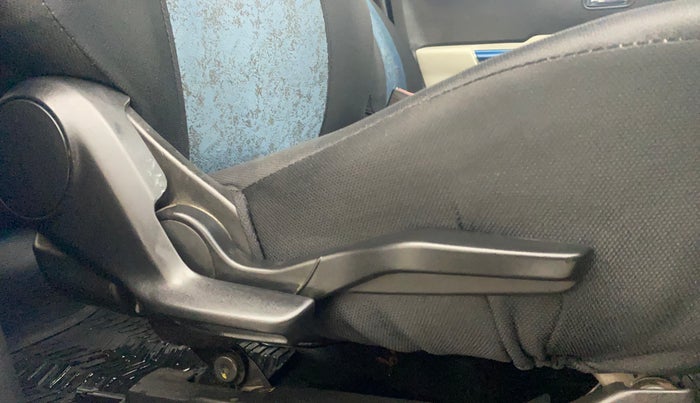 2018 Maruti IGNIS ALPHA 1.2 AMT, Petrol, Automatic, 97,686 km, Driver Side Adjustment Panel