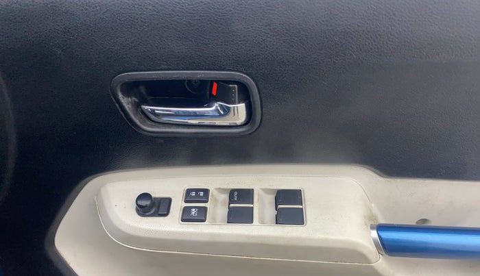 2018 Maruti IGNIS ALPHA 1.2 AMT, Petrol, Automatic, 97,686 km, Driver Side Door Panels Control
