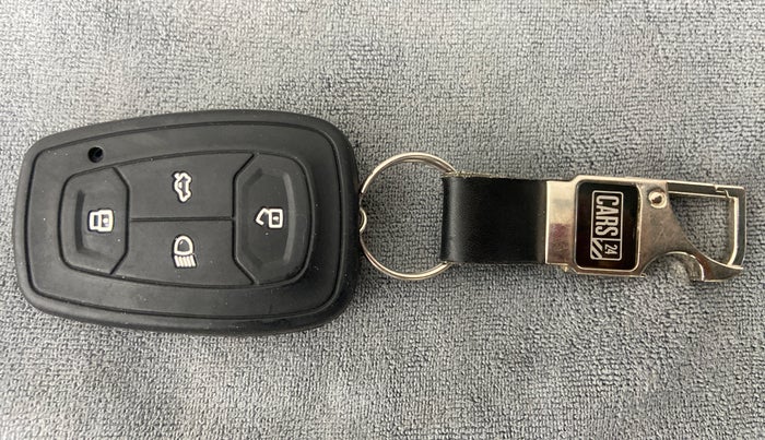 2020 Tata ALTROZ XZ PETROL, Petrol, Manual, 20,986 km, Key Close Up
