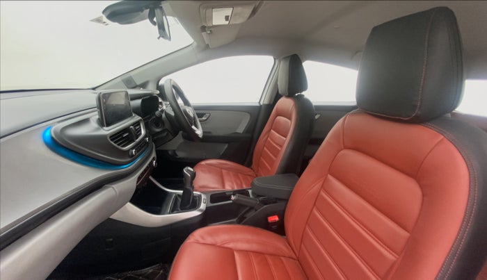 2020 Tata ALTROZ XZ PETROL, Petrol, Manual, 20,986 km, Right Side Front Door Cabin