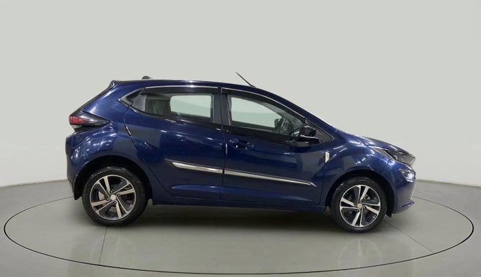 2023 Tata ALTROZ XZA, Petrol, Automatic, 9,850 km, Right Side View