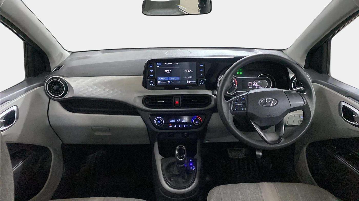 2019 Hyundai Grand i10 SPORTZ (O) AT 1.2 KAPPA VTVT, Petrol, Automatic, 21,486 km, Dashboard