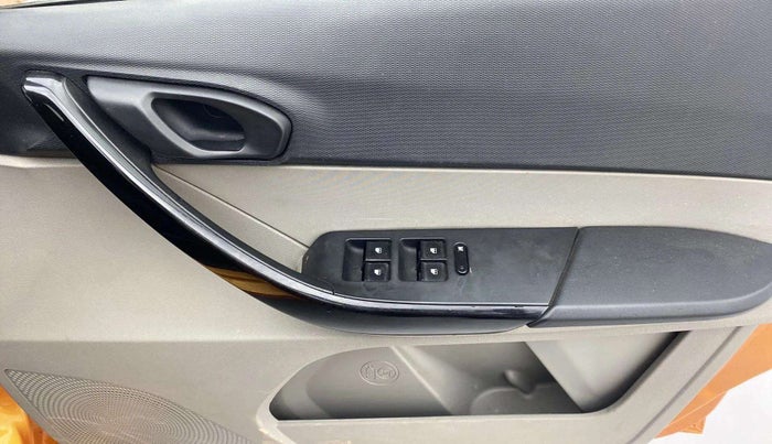 2016 Tata Tiago XT PETROL, Petrol, Manual, 43,624 km, Driver Side Door Panels Control