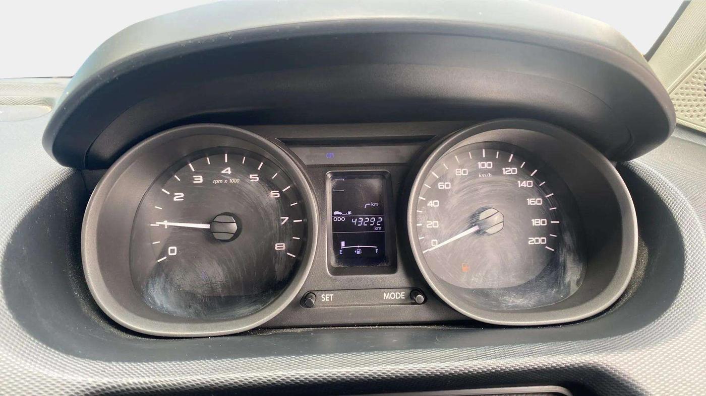 2016 Tata Tiago XT PETROL, Petrol, Manual, 43,624 km, Odometer Image