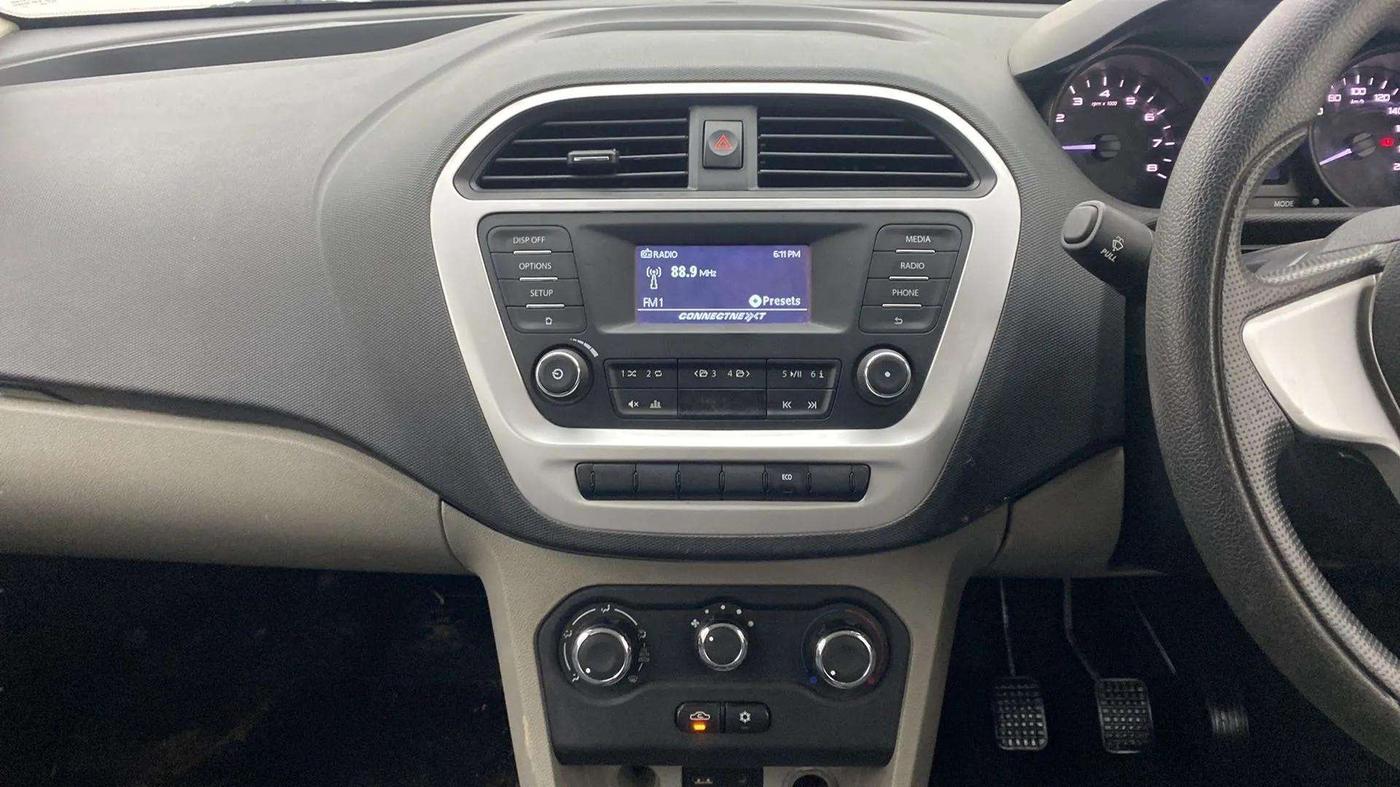 2016 Tata Tiago XT PETROL, Petrol, Manual, 43,624 km, Air Conditioner