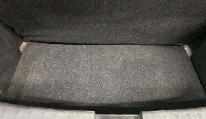 2014 Maruti Swift VXI, Petrol, Manual, 32,478 km, Boot Inside