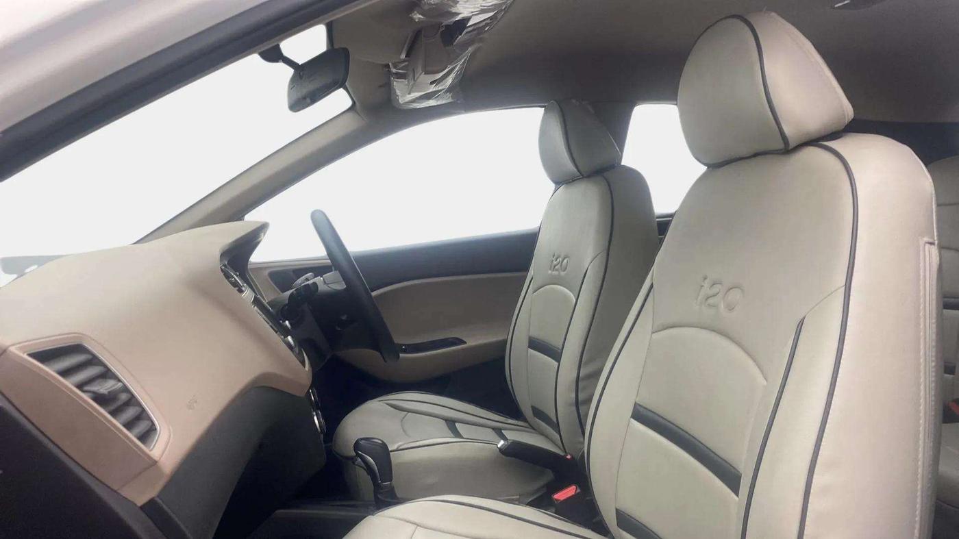 2018 Hyundai Elite i20 ASTA 1.2  CVT, Petrol, Automatic, 18,841 km, Right Side Front Door Cabin
