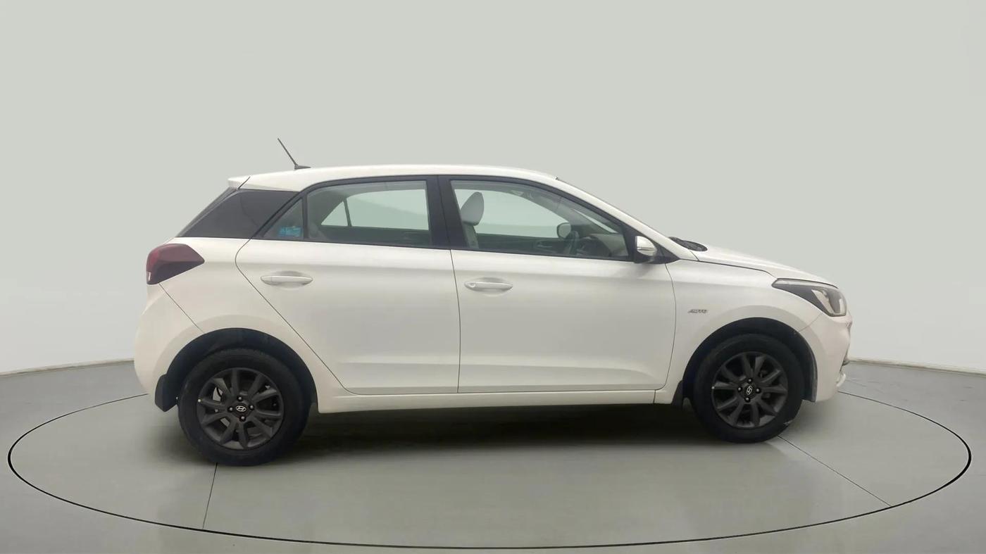 2018 Hyundai Elite i20 ASTA 1.2  CVT, Petrol, Automatic, 18,841 km, Right Side View
