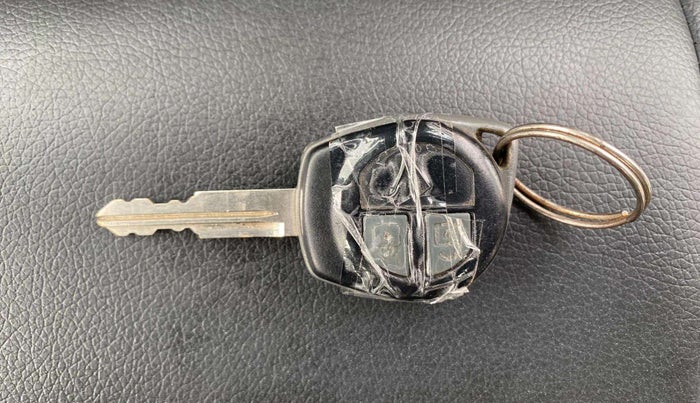 2019 Maruti Alto VXI, Petrol, Manual, 16,312 km, Key Close Up