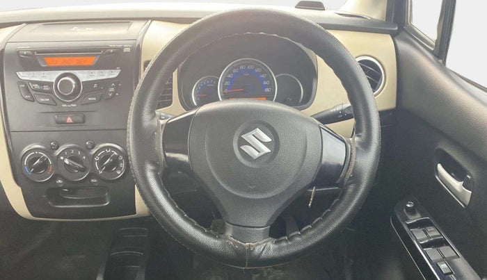 2017 Maruti Wagon R 1.0 VXI, Petrol, Manual, 37,016 km, Steering Wheel Close Up