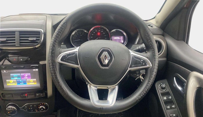 2021 Renault Duster RXZ 1.3 TURBO PETROL MT, Petrol, Manual, 30,356 km, Steering Wheel Close Up