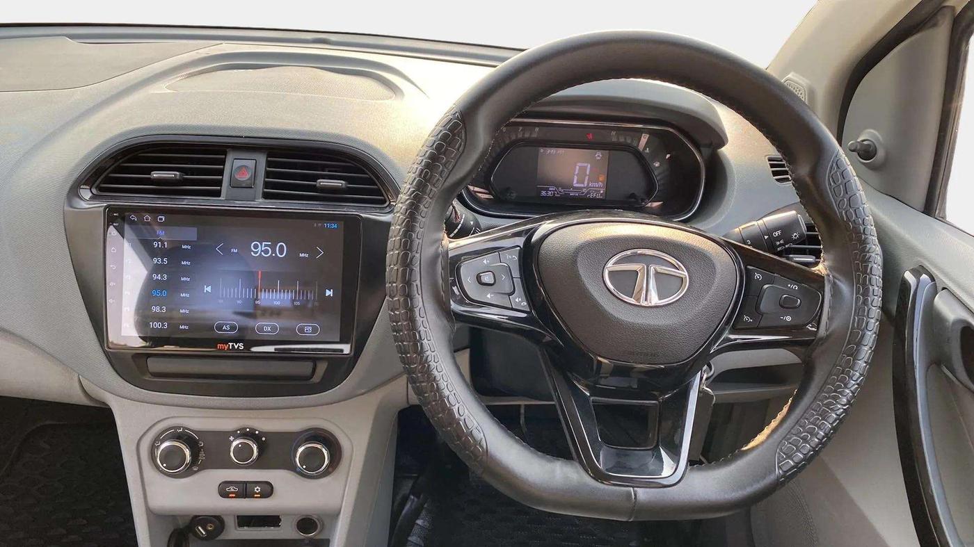 2021 Tata TIGOR XE PETROL, Petrol, Manual, 36,438 km, Steering Wheel Close Up