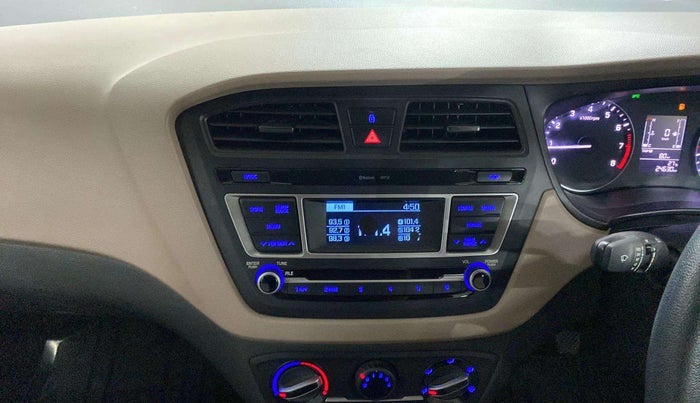 2017 Hyundai Elite i20 SPORTZ 1.2, Petrol, Manual, 24,633 km, Infotainment system - Display has spot on screen