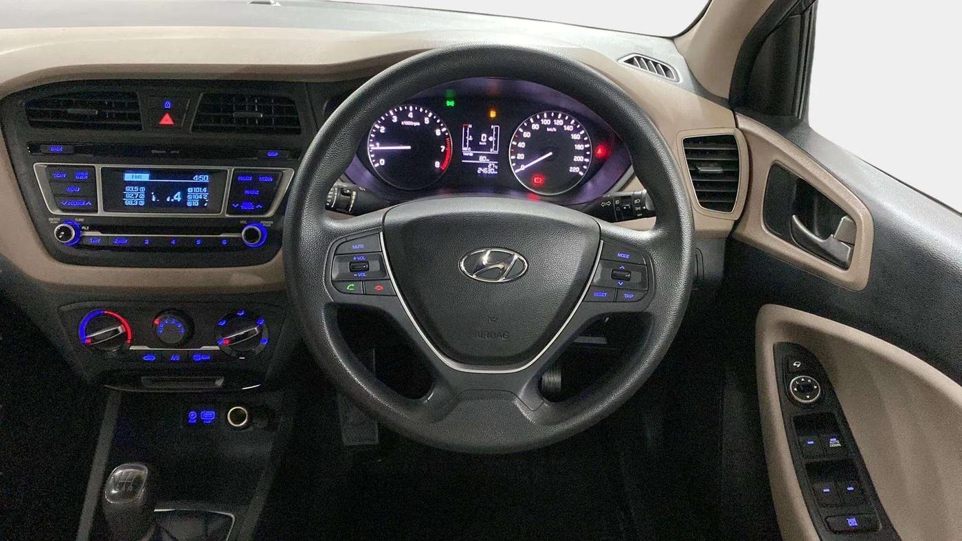 2017 Hyundai Elite i20 SPORTZ 1.2, Petrol, Manual, 24,633 km, Steering Wheel Close Up