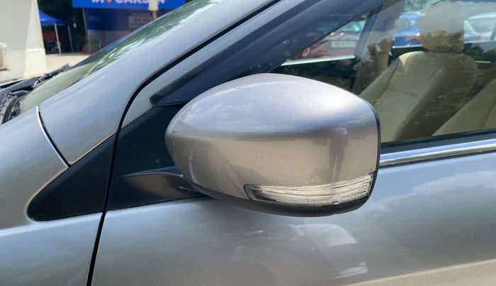 2021 Maruti Ciaz ALPHA 1.5 SHVS PETROL, Petrol, Manual, 39,121 km, Left rear-view mirror - Indicator light has minor damage