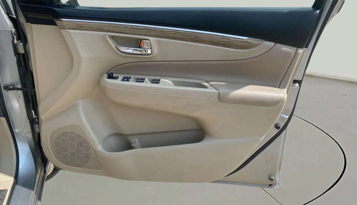 2021 Maruti Ciaz ALPHA 1.5 SHVS PETROL, Petrol, Manual, 39,121 km, Driver Side Door Panels Control