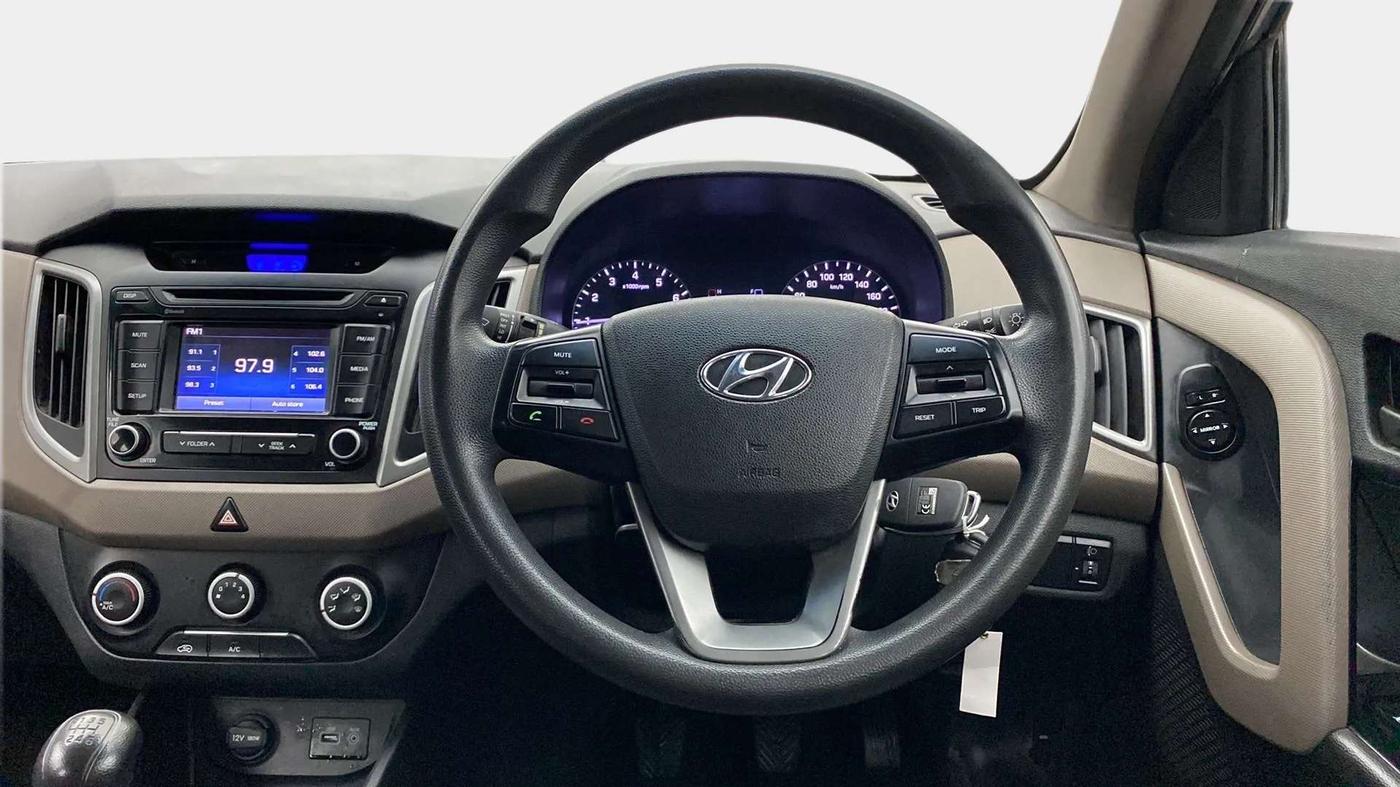 2016 Hyundai Creta E PLUS 1.6 PETROL, Petrol, Manual, 71,763 km, Steering Wheel Close Up