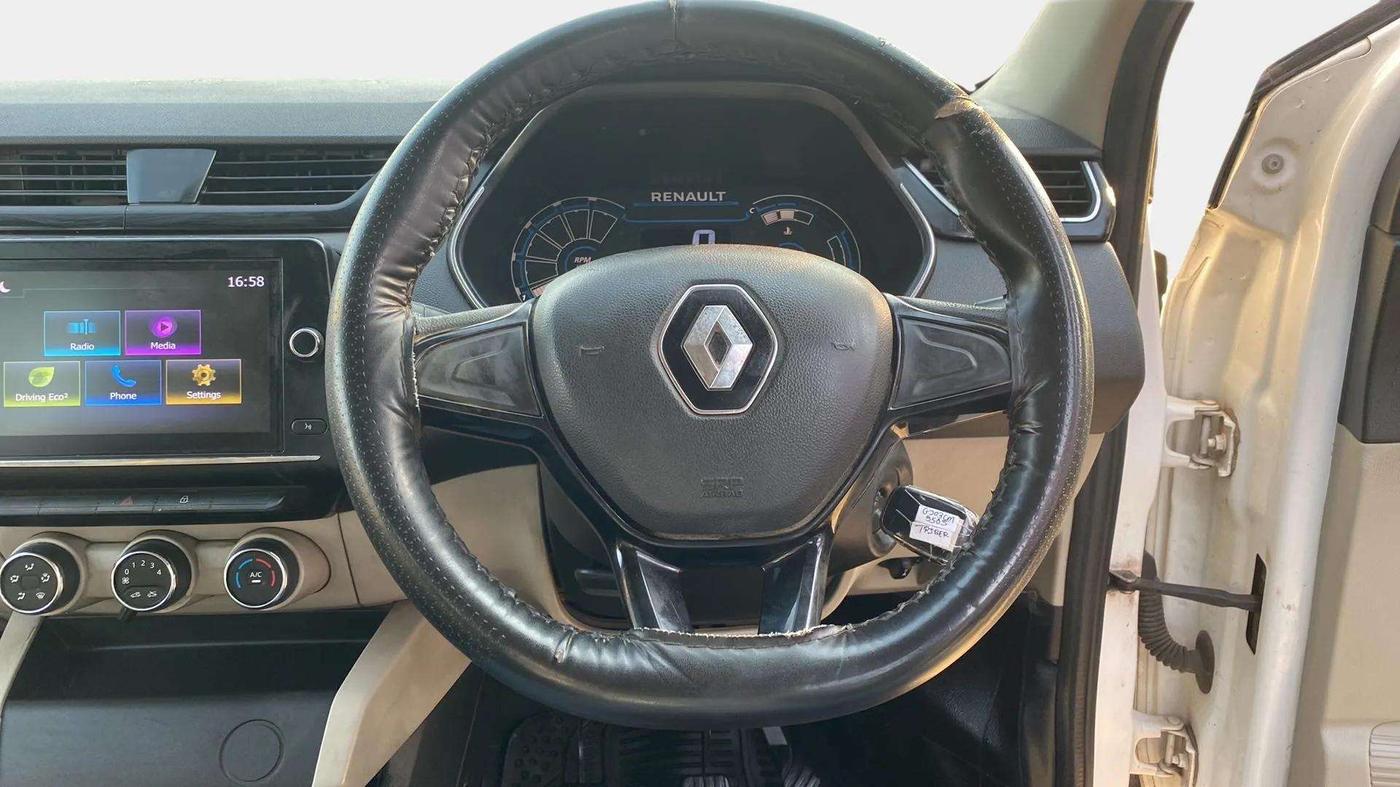2020 Renault TRIBER RXT, Petrol, Manual, 78,787 km, Steering Wheel Close Up