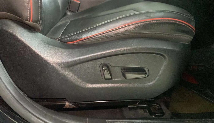 2020 Hyundai Creta SX (O) 1.4 TURBO DCT, Petrol, Automatic, 69,529 km, Driver Side Adjustment Panel