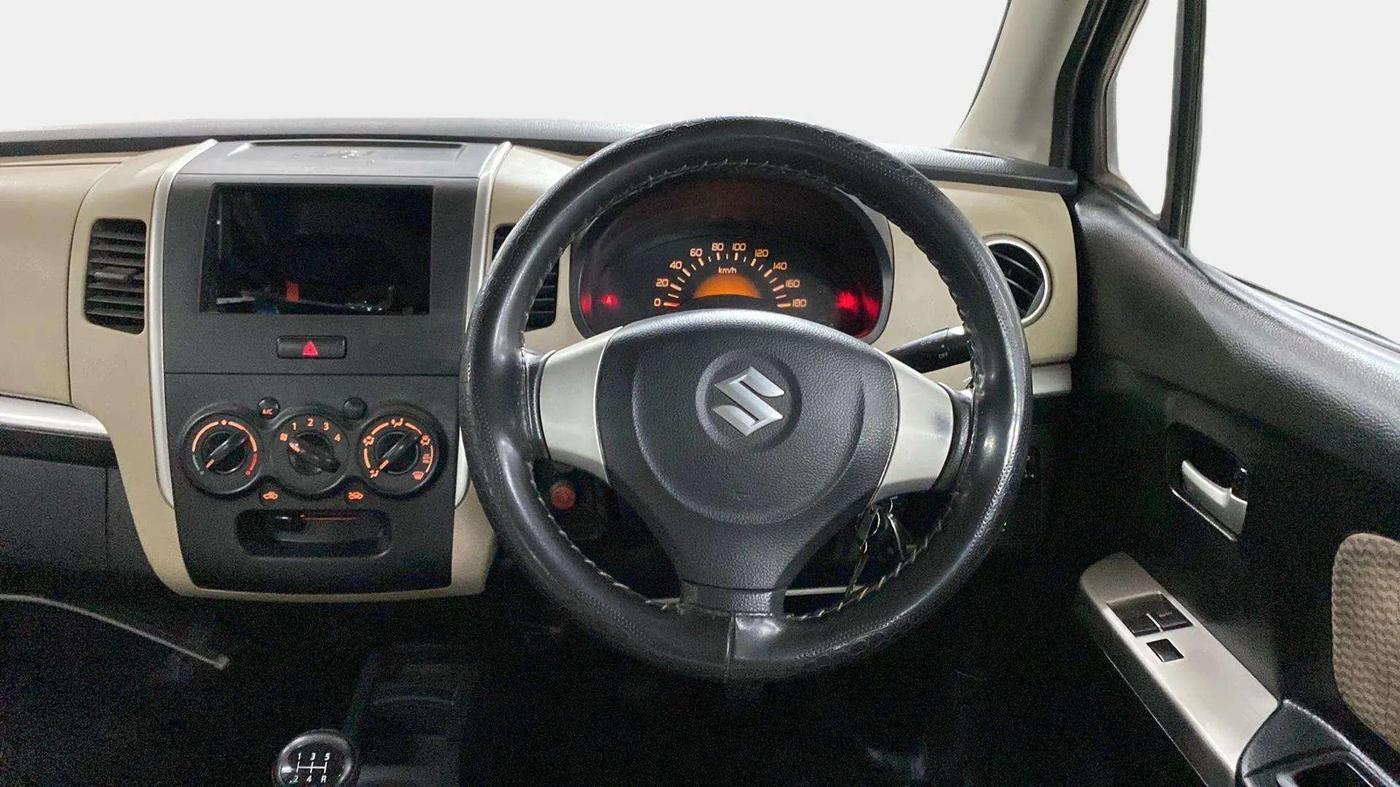 2018 Maruti Wagon R 1.0 LXI CNG, CNG, Manual, 45,443 km, Steering Wheel Close Up