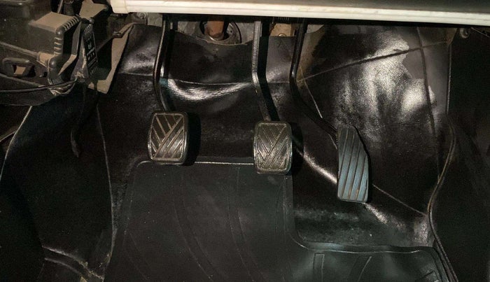 2018 Maruti Wagon R 1.0 LXI CNG, CNG, Manual, 45,443 km, Pedals
