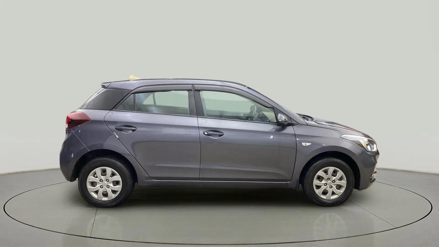 2020 Hyundai Elite i20 MAGNA PLUS 1.2, Petrol, Manual, 44,632 km, Right Side View
