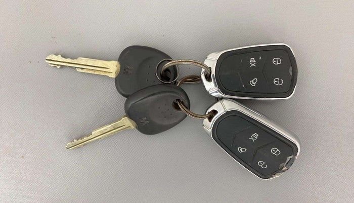 2018 Hyundai Eon ERA +, Petrol, Manual, 59,353 km, Key Close Up