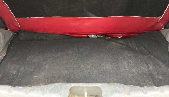 2018 Hyundai Eon ERA +, Petrol, Manual, 59,353 km, Boot Inside