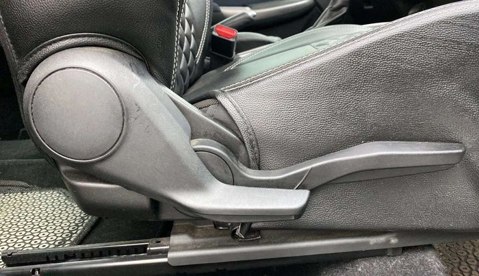 2020 Maruti Baleno ALPHA CVT PETROL 1.2, Petrol, Automatic, 30,608 km, Driver Side Adjustment Panel