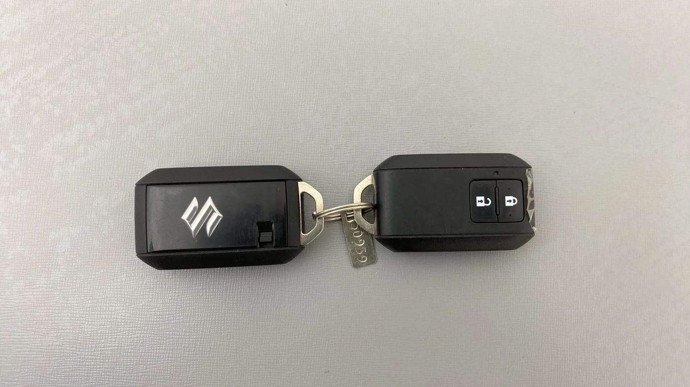 2020 Maruti Baleno ALPHA CVT PETROL 1.2, Petrol, Automatic, 30,608 km, Key Close Up