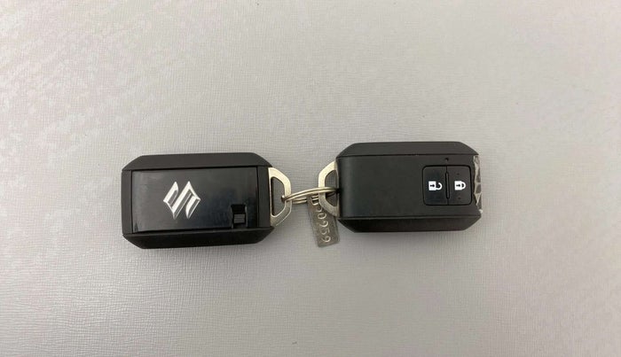 2020 Maruti Baleno ALPHA CVT PETROL 1.2, Petrol, Automatic, 30,608 km, Key Close Up