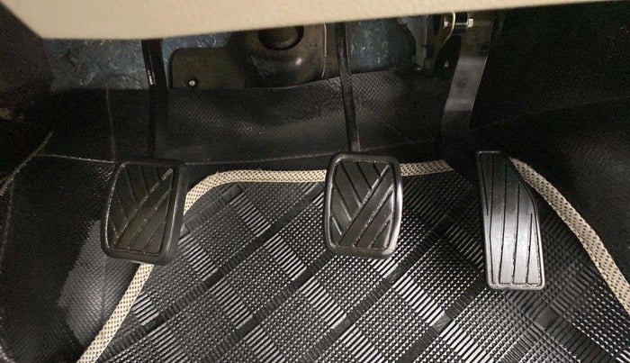 2018 Maruti Celerio VXI CNG, CNG, Manual, 76,233 km, Pedals